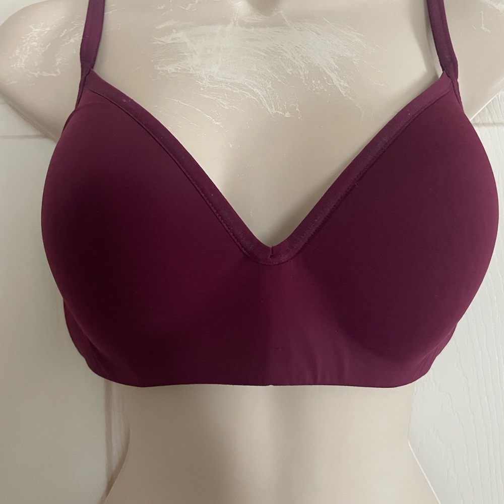 Victoria's Secret Wine Colored‎ Wireless Bra 36D